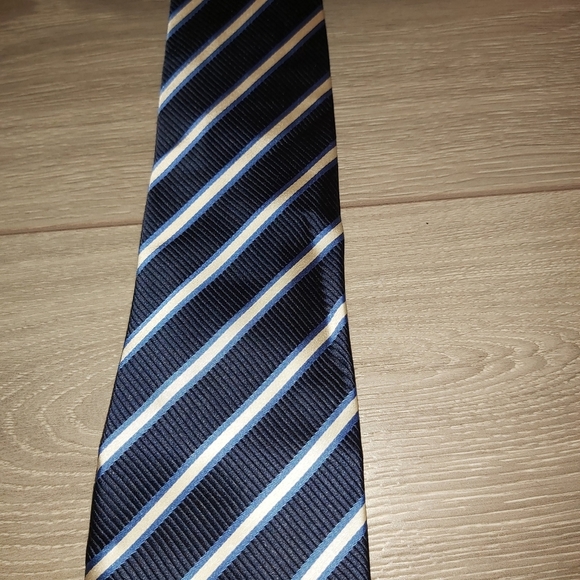 Donald Trump Signature Collection - Picture 6 of 6